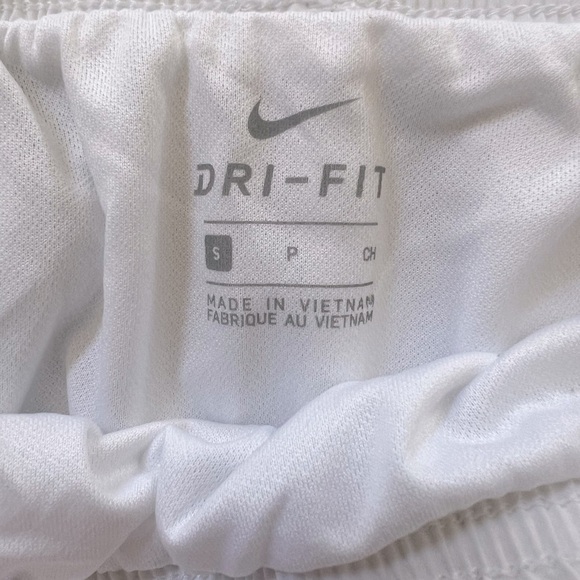 Nike tempo shorts - Picture 3 of 4